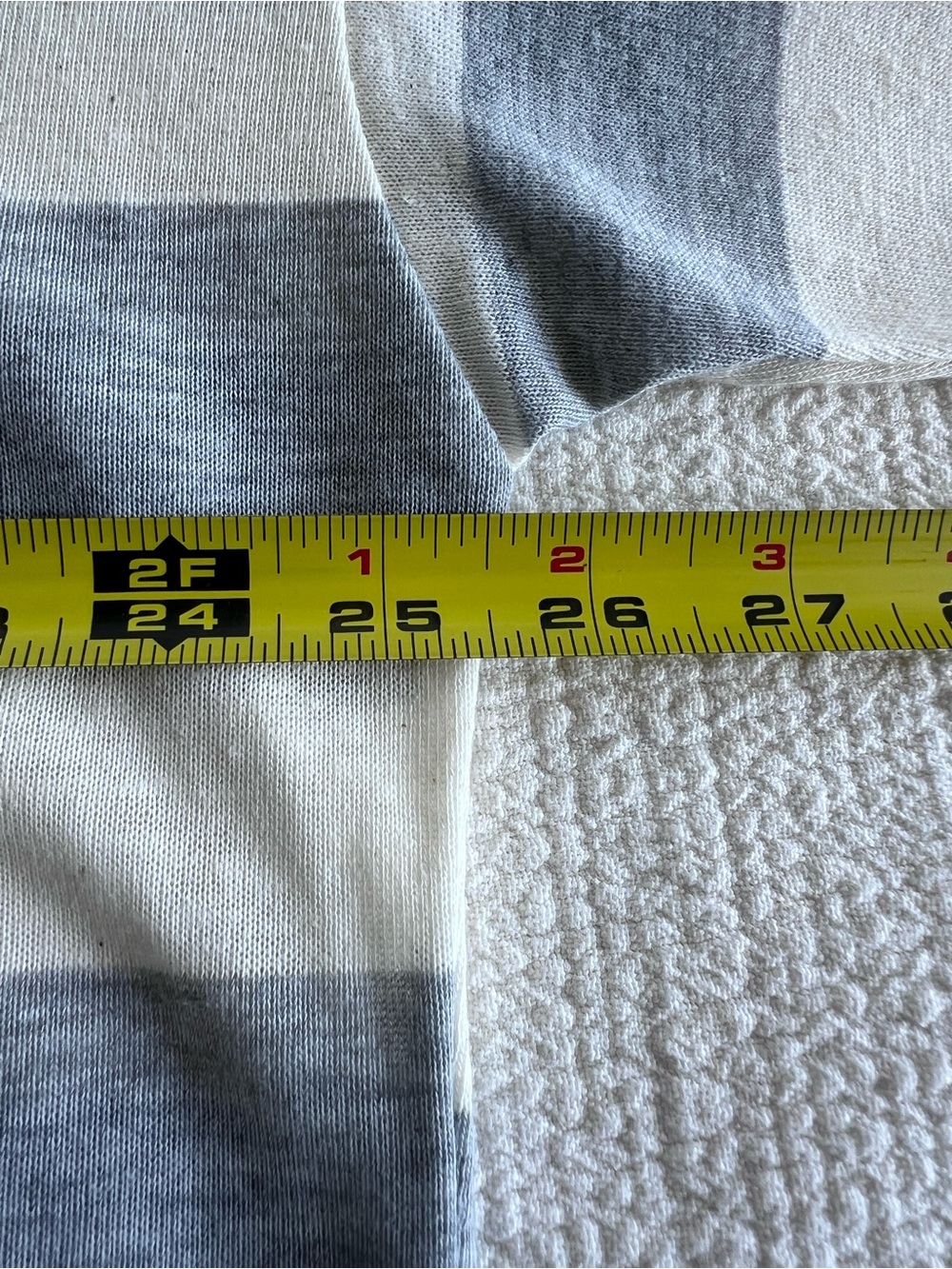 Free With Over 40$ Purchase Striped Gray and White V-Neck Tunic Top Size: M - Picture 6 of 14